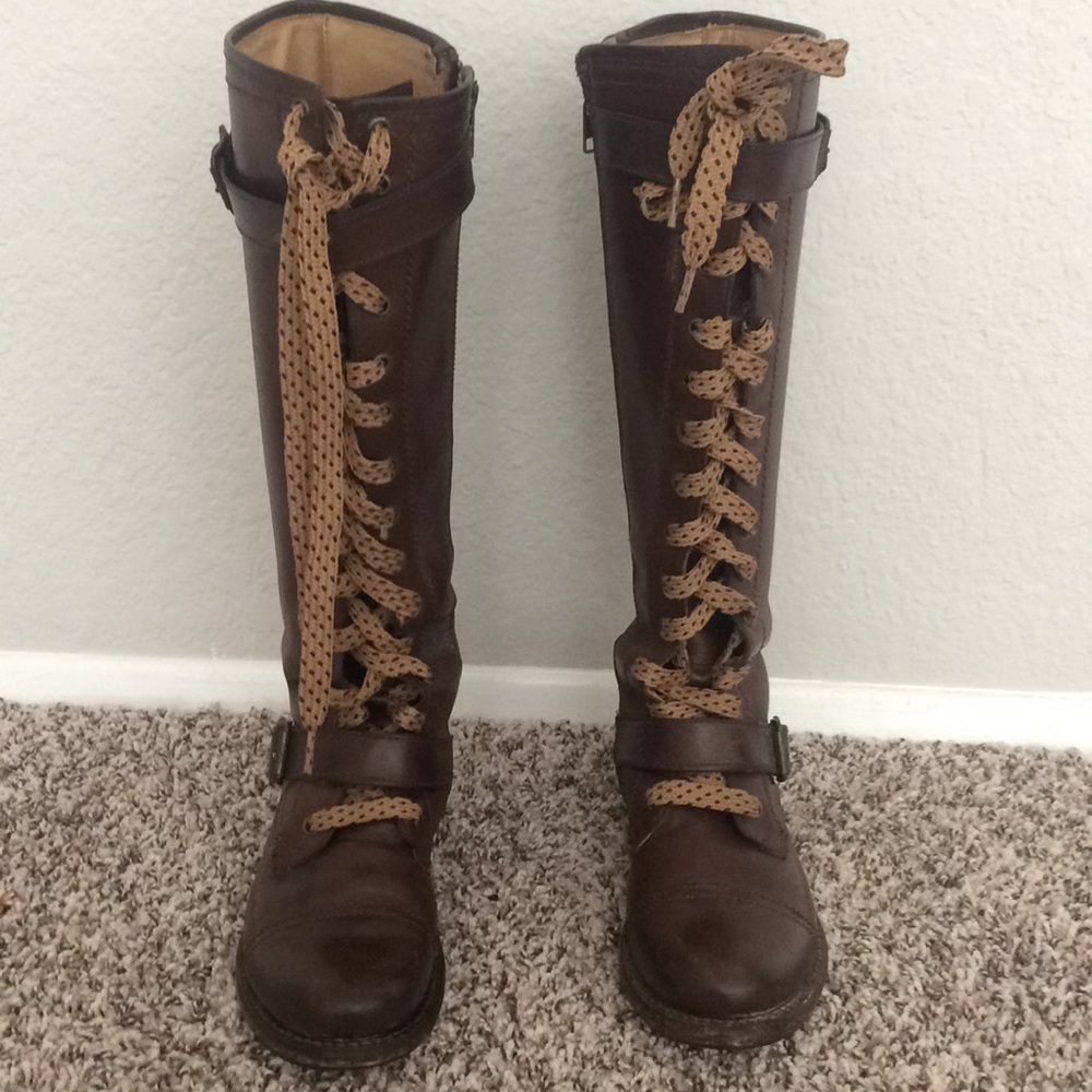 *Rare* Frye tall lace up brown boots